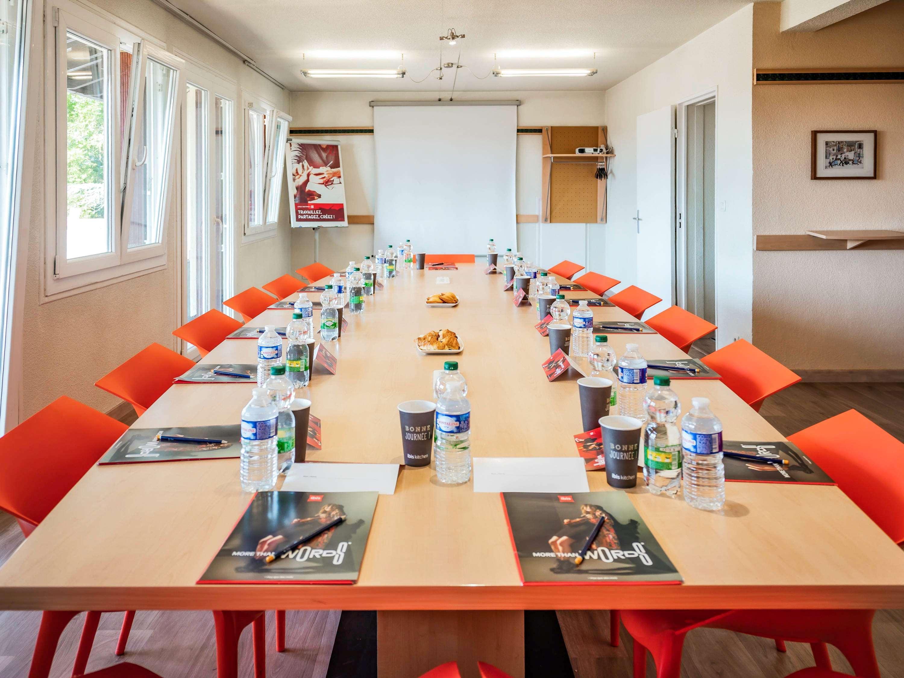 Ibis Colmar Est - Hotel Restaurant En Alsace Horbourg-Wihr Exterior foto